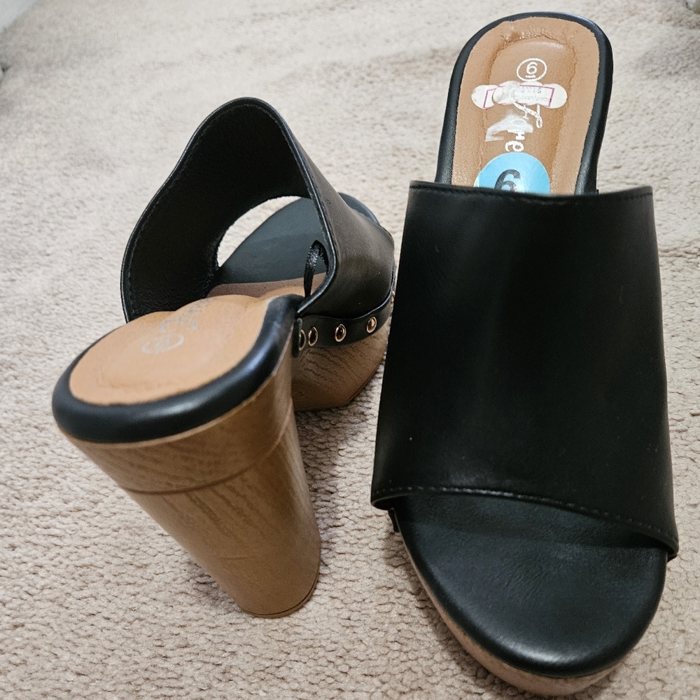 Forever Black Faux Leather Faux Wood Clog Sandals Slip-On Shoes